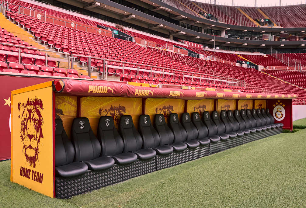 Galatasaray Rams Park Dugout Seats 01